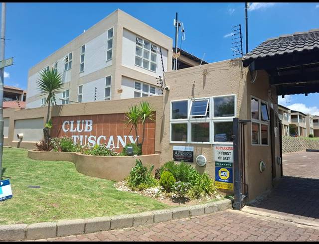 2 BEDROOM TOWNHOUSE FOR SALE IN MONDEOR